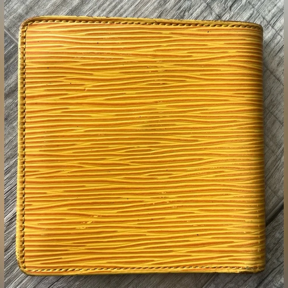 Louis Vuitton Portobier Marco Epi Leather Mens Wallet